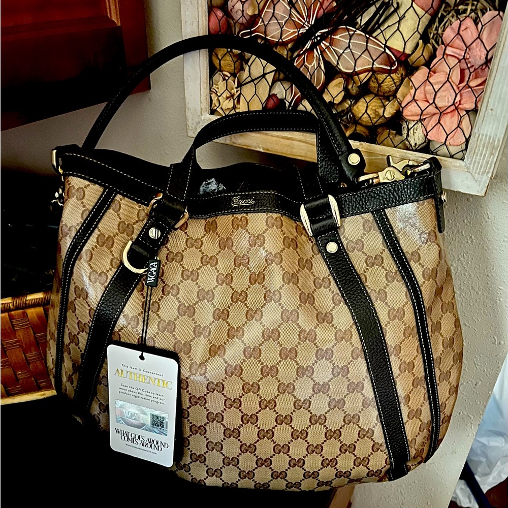 Authentic vintage classy Gucci bag